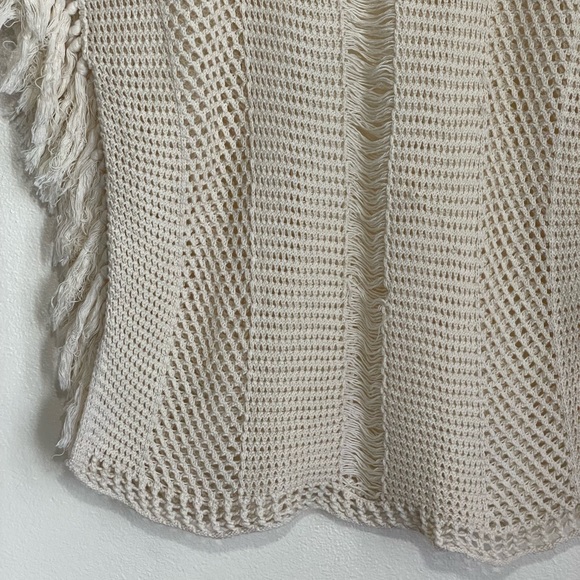Lucky Brand L Cream Open Knit Fringe Boho Sleeveless Sweater - Picture 4 of 9